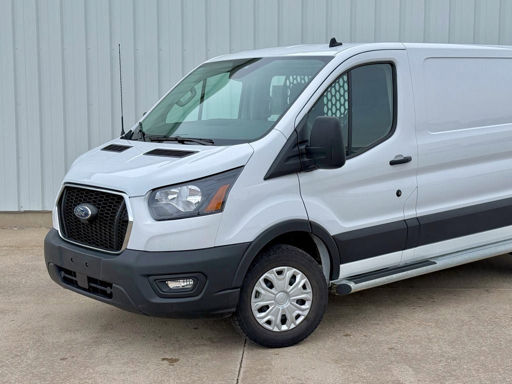 Used 2025 Ford Transit 250 Low Roof w/ Exterior Upgrade Package RWD image 2