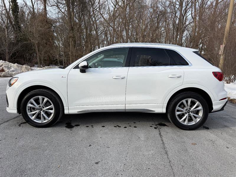Used 2022 Audi Q3 2.0T Premium w/ Convenience Package image 12