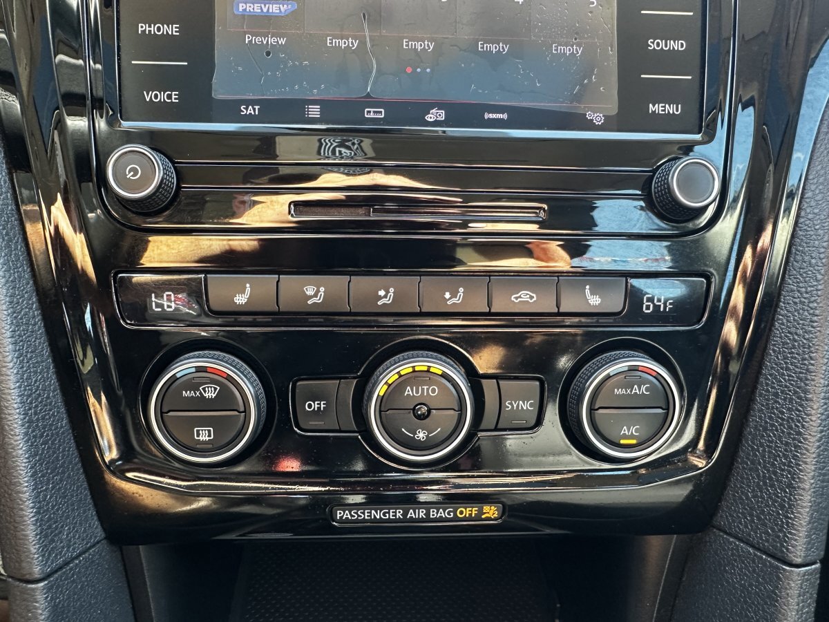 Used 2021 Volkswagen Passat 2.0T SE image 18