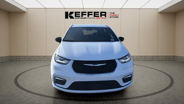 New 2026 Chrysler Pacifica Select FWD image 9