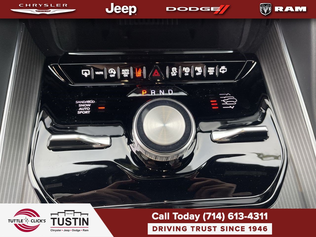 New 2026 Jeep Grand Wagoneer Summit w/ Rear Seat Video Group I AWD/4WD image 19