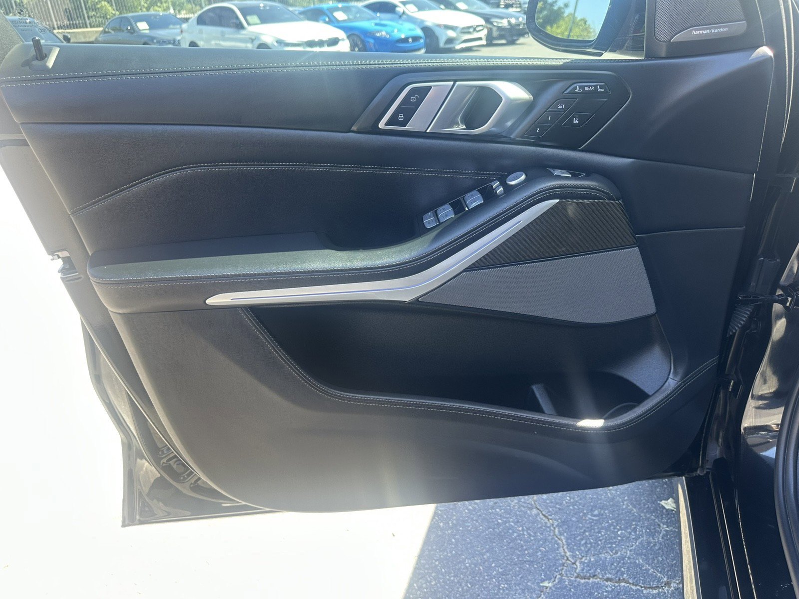 Used 2023 BMW X7 M60i w/ M Sport Professional Package image 30