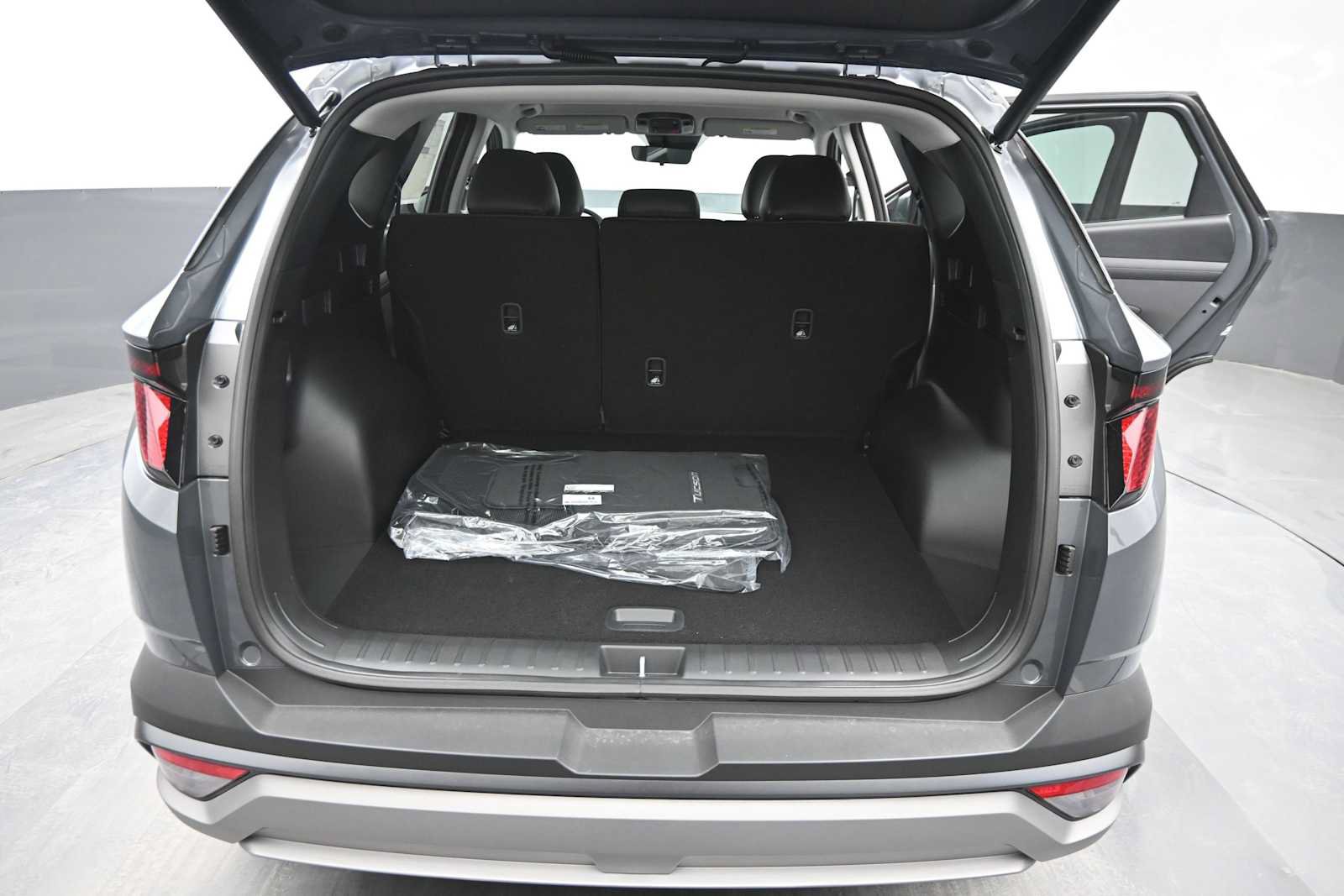 New 2026 Hyundai Tucson SEL Plus AWD/4WD image 13