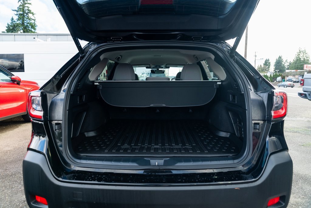 Used 2024 Subaru Outback Premium image 7
