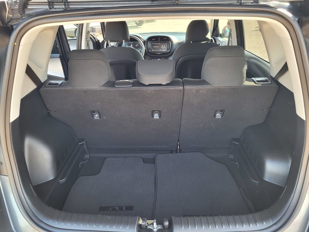 Used 2025 Kia Soul LX w/ LX Technology Package image 26