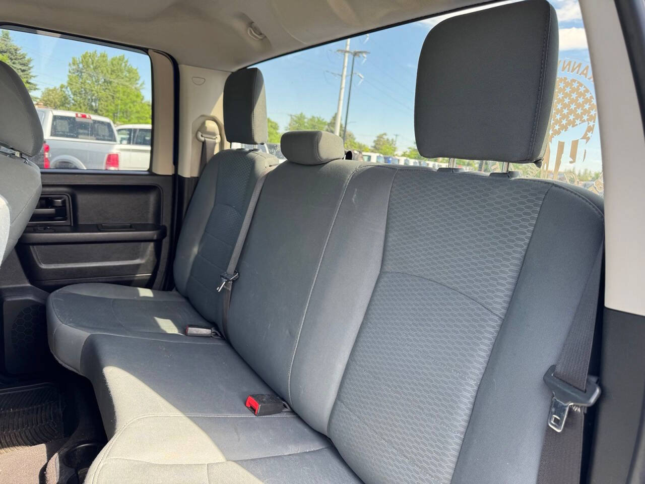 Used 2018 RAM 1500 ST w/ SXT Appearance Group AWD/4WD image 14