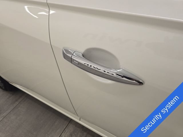 Used 2024 Nissan Altima 2.5 SV FWD image 8