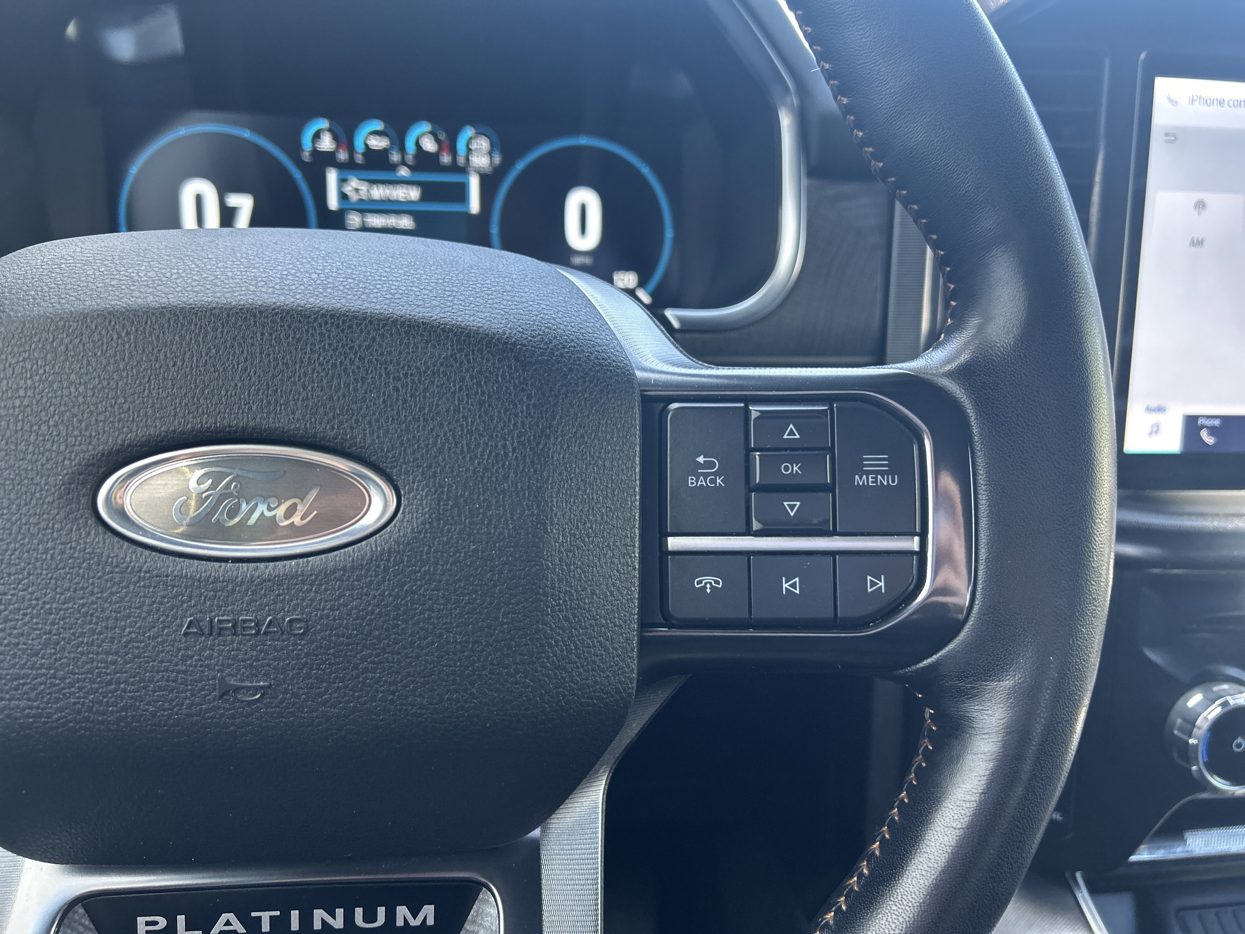 Used 2023 Ford F150 Platinum w/ FX4 Off-Road Package AWD/4WD image 24