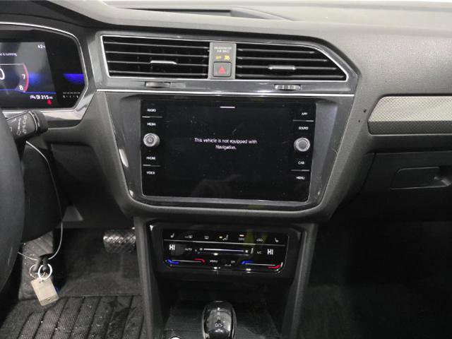 Used 2022 Volkswagen Tiguan SE image 8