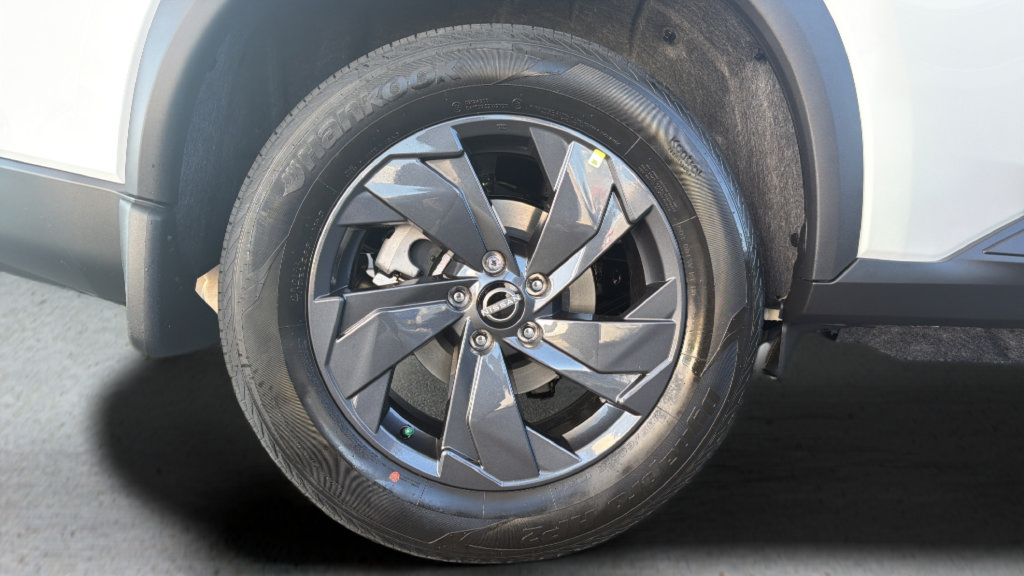New 2026 Nissan Rogue SV AWD/4WD image 13