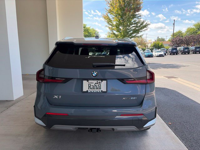 Used 2025 BMW X1 xDrive28i AWD/4WD image 4