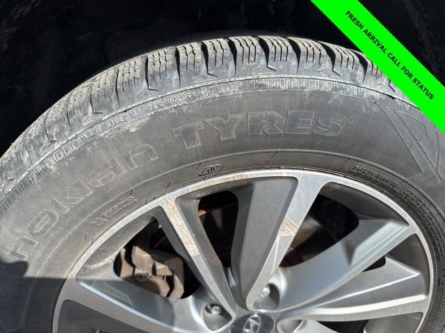 Used 2019 Hyundai Santa Fe SEL image 3