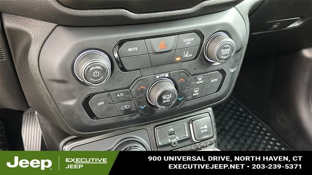 Certified 2022 Jeep Renegade Altitude w/ Convenience Group image 16