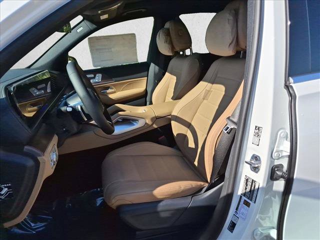 New 2026 Mercedes-Benz GLS 580 4MATIC image 4