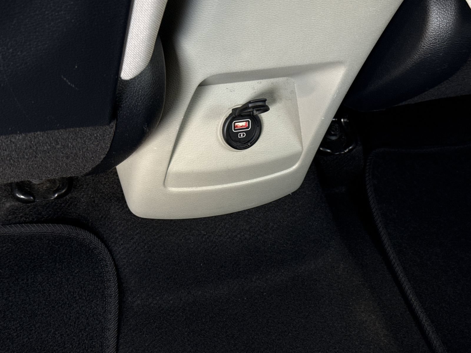 Used 2022 Kia Soul S FWD image 11