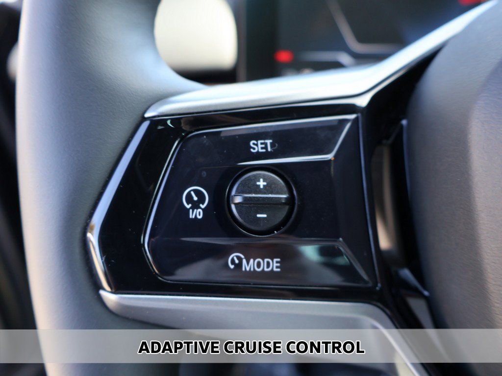 Used 2025 BMW i5 xDrive40 w/ Premium Package AWD/4WD image 6