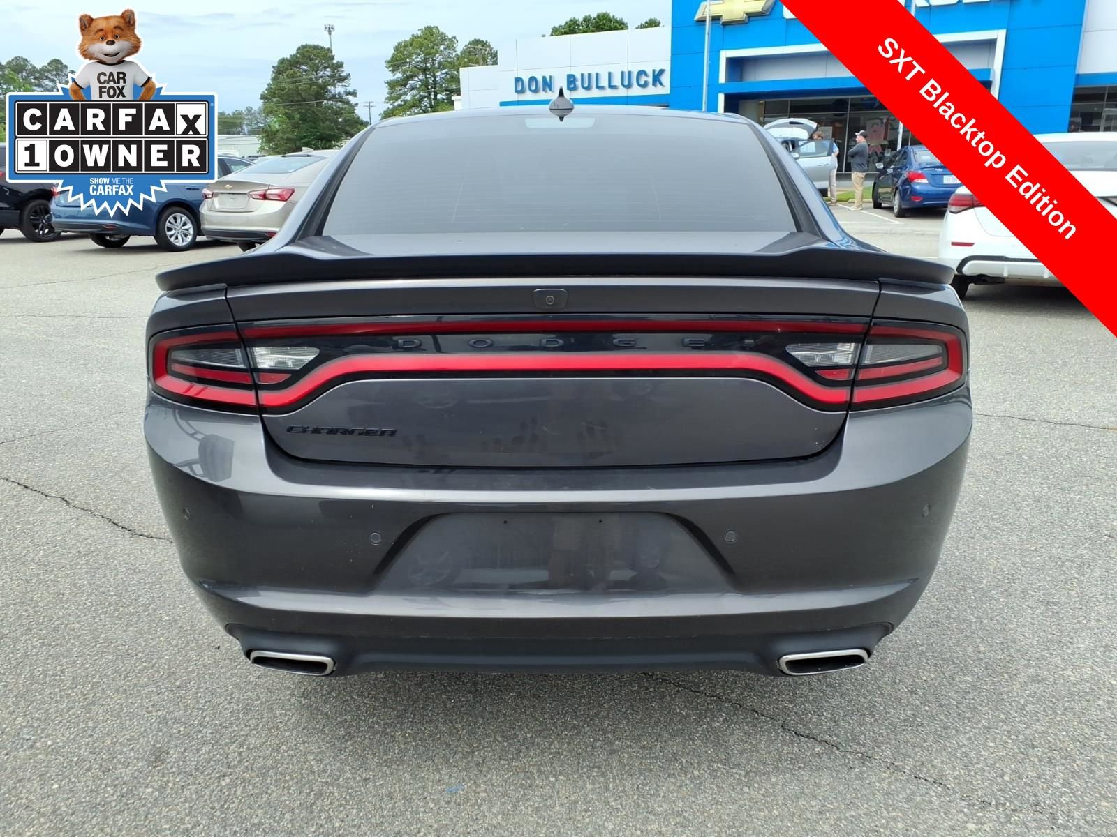 Used 2023 Dodge Charger SXT w/ Blacktop Package RWD image 4