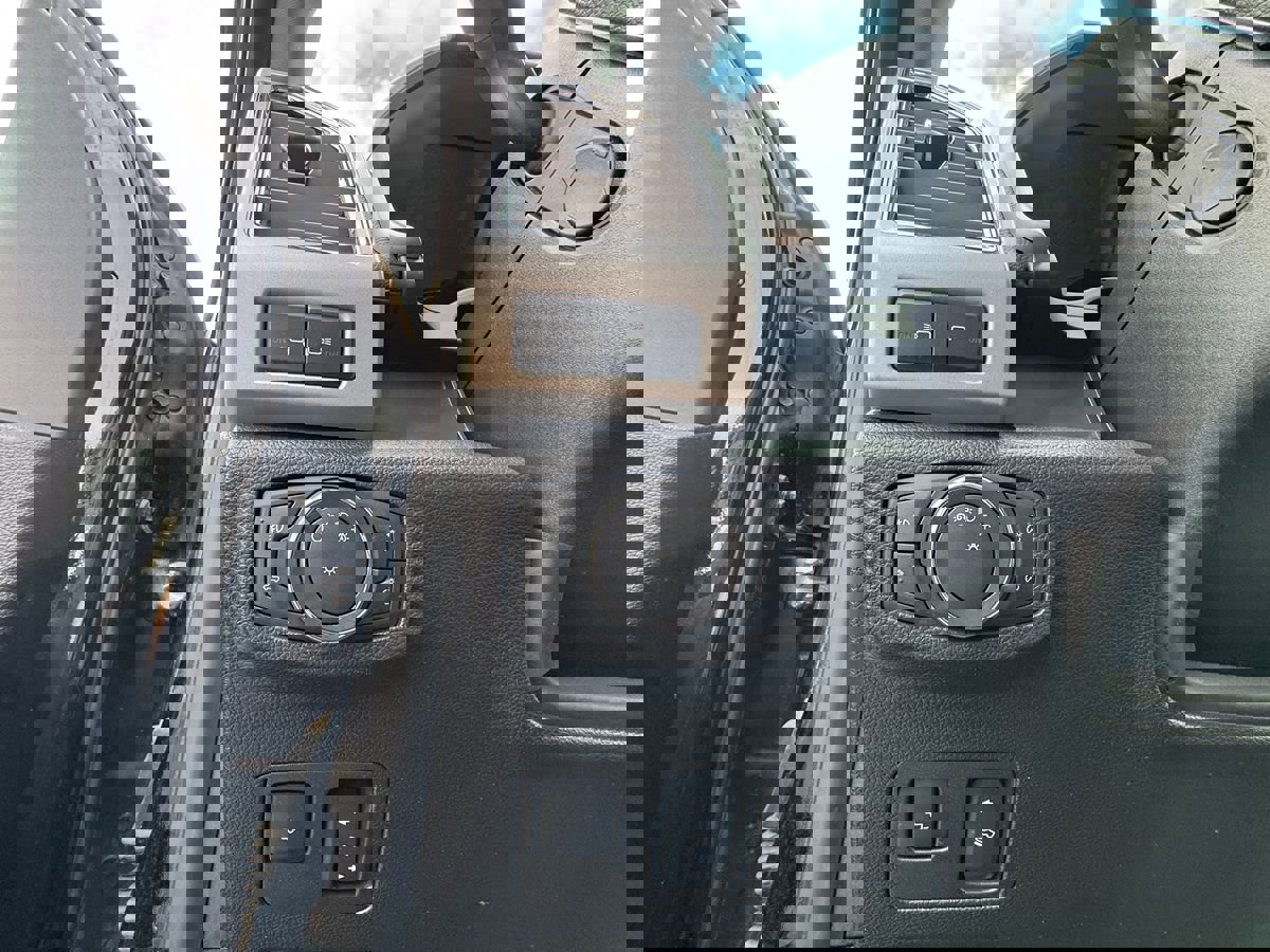 Used 2017 Ford F350 Lariat w/ Lariat Ultimate Package image 35