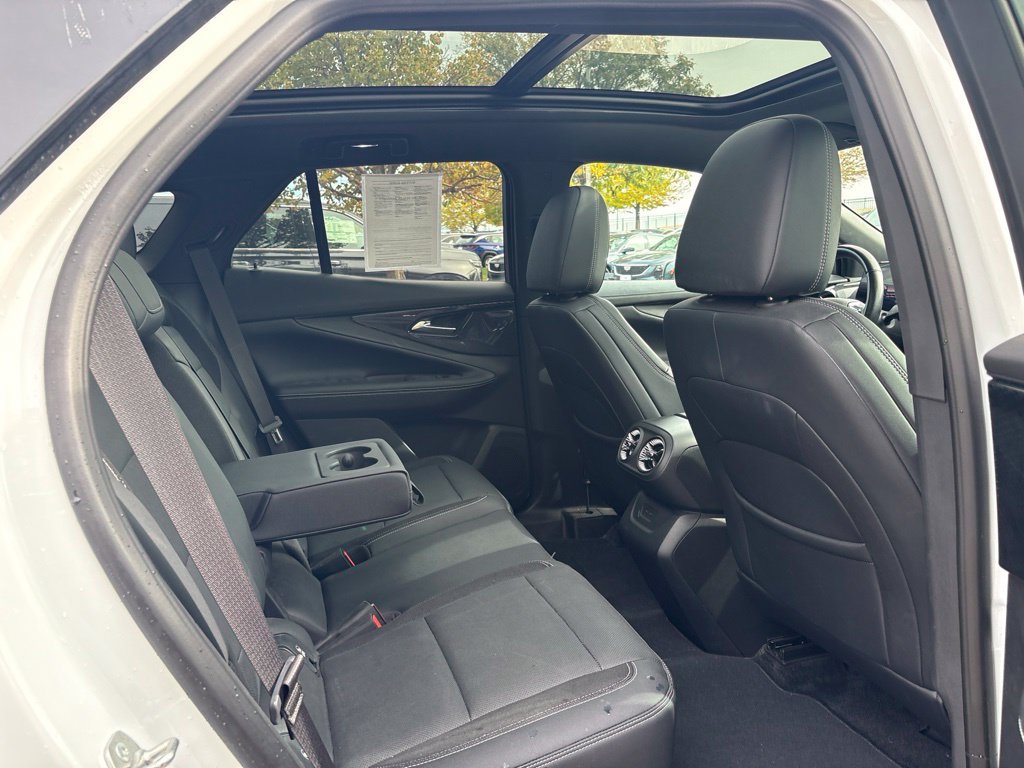 Used 2024 Chevrolet Blazer EV LT AWD/4WD image 23