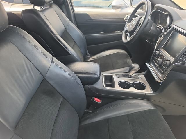 Used 2017 Jeep Grand Cherokee Altitude RWD image 9