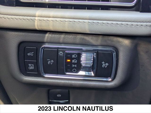Certified 2023 Lincoln Nautilus AWD image 19