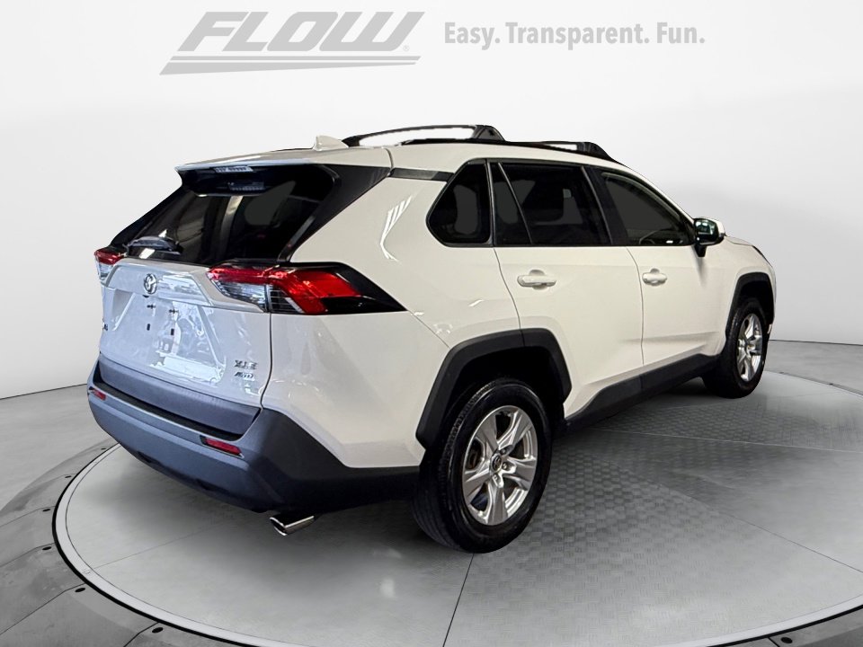 Used 2020 Toyota RAV4 XLE w/ All Weather Liner Package AWD/4WD image 9