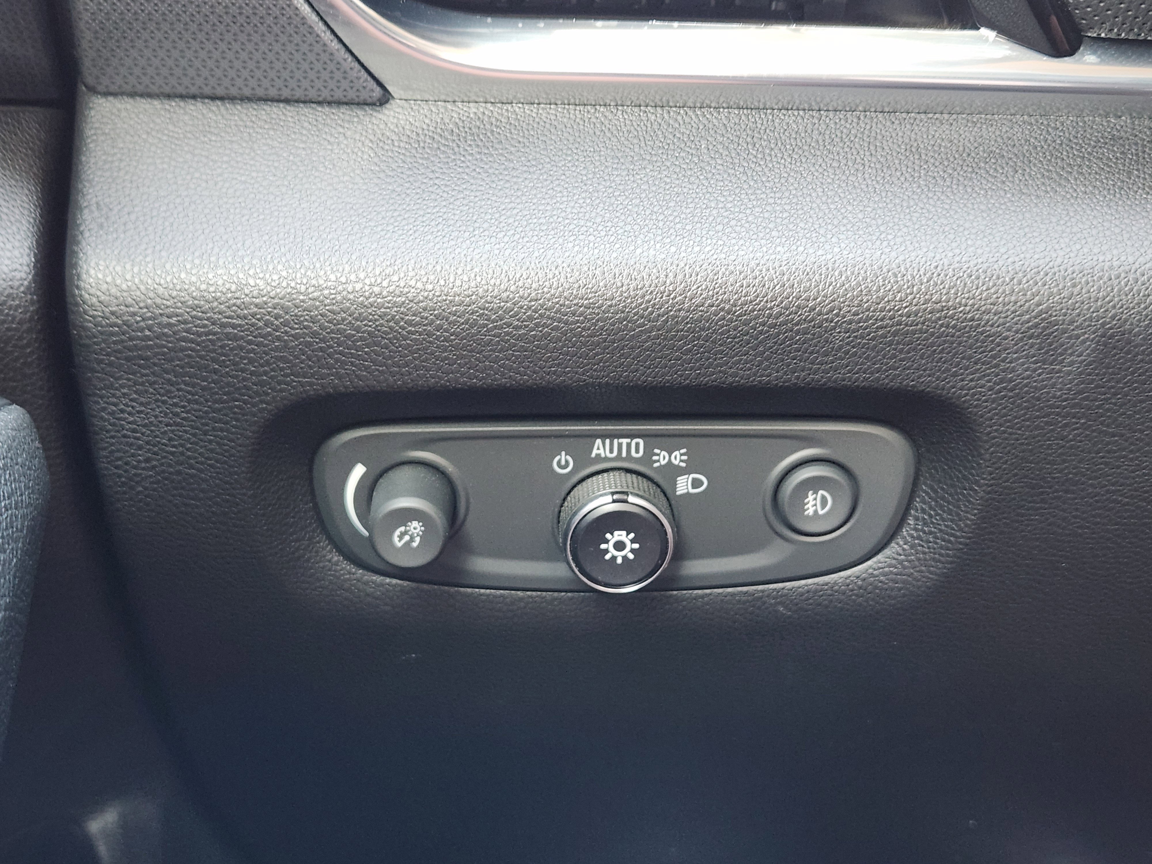 Used 2019 Chevrolet Traverse Premier w/ Redline Edition image 31