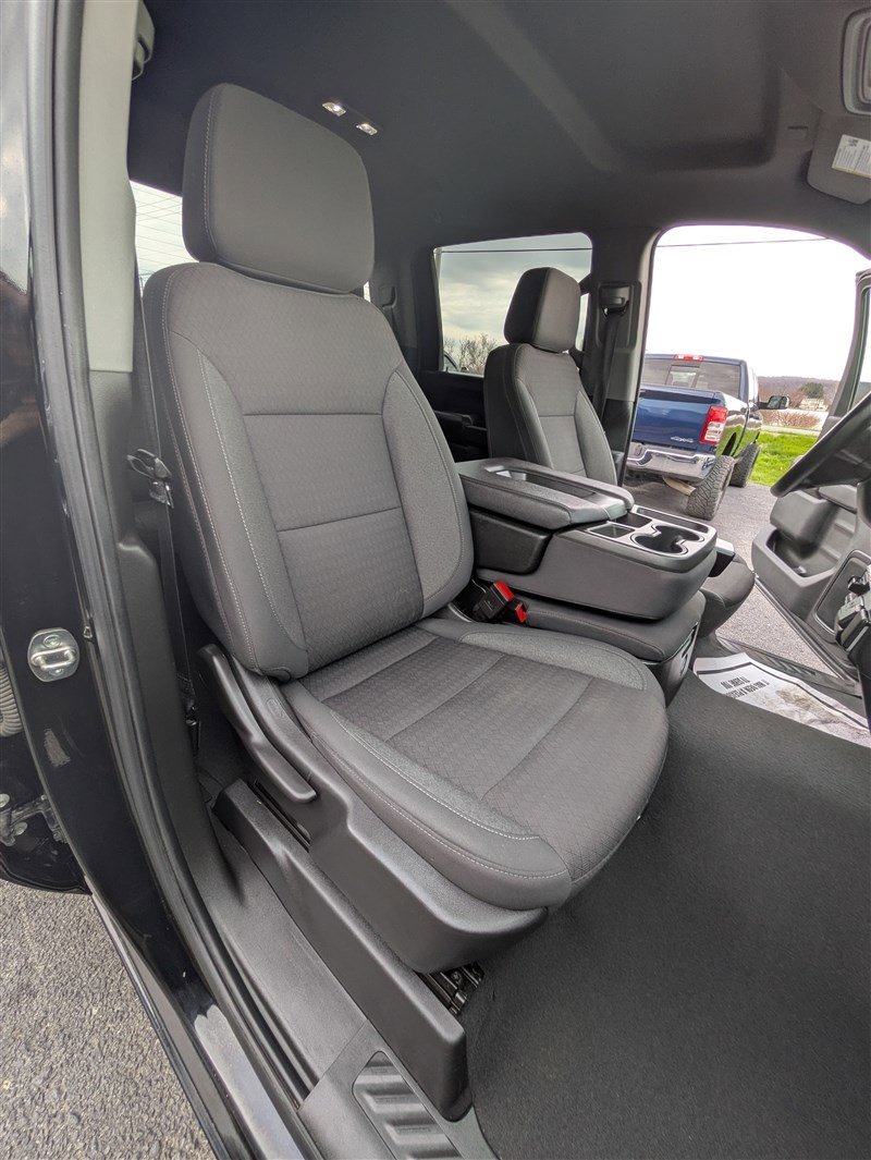 Used 2024 Chevrolet Silverado 2500 Custom w/ Custom Value Package image 21