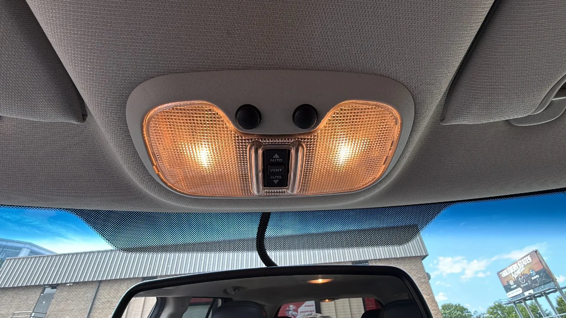 Used 2015 Jeep Patriot High Altitude AWD/4WD image 40