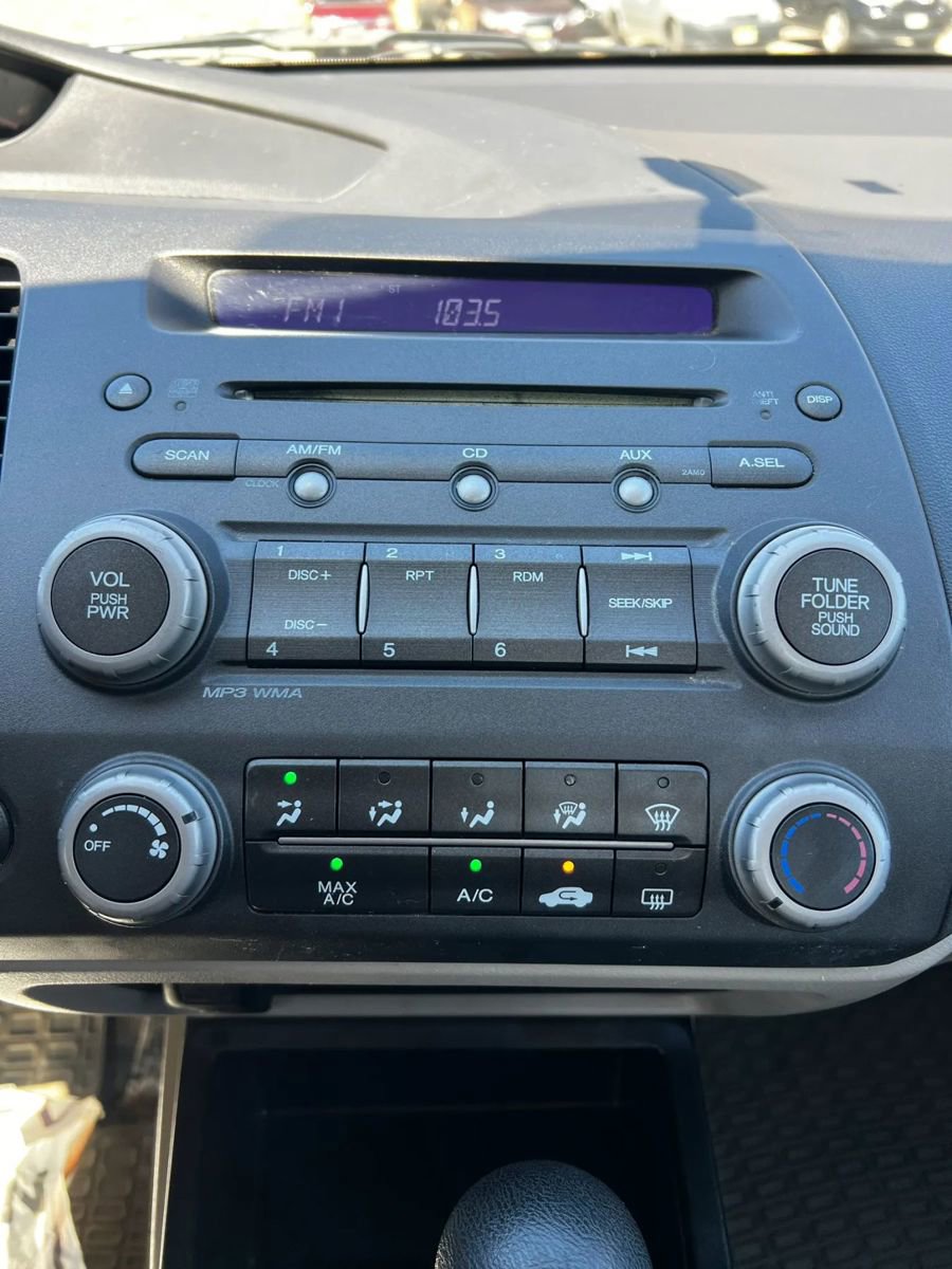 Used 2010 Honda Civic LX image 18