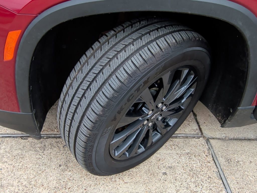 Used 2022 Chevrolet Traverse RS image 51