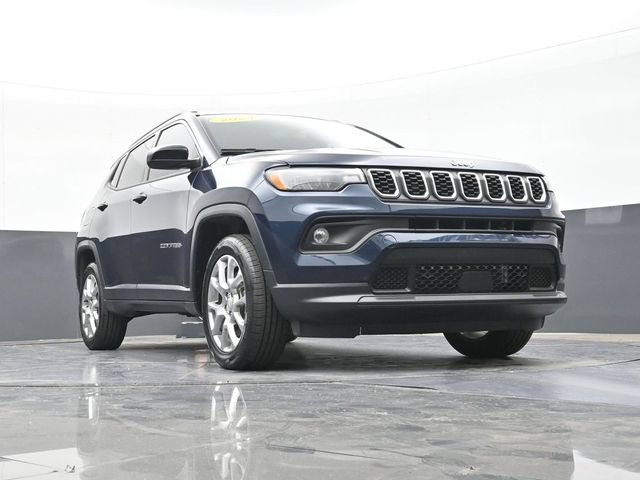 Used 2024 Jeep Compass Latitude AWD/4WD image 51