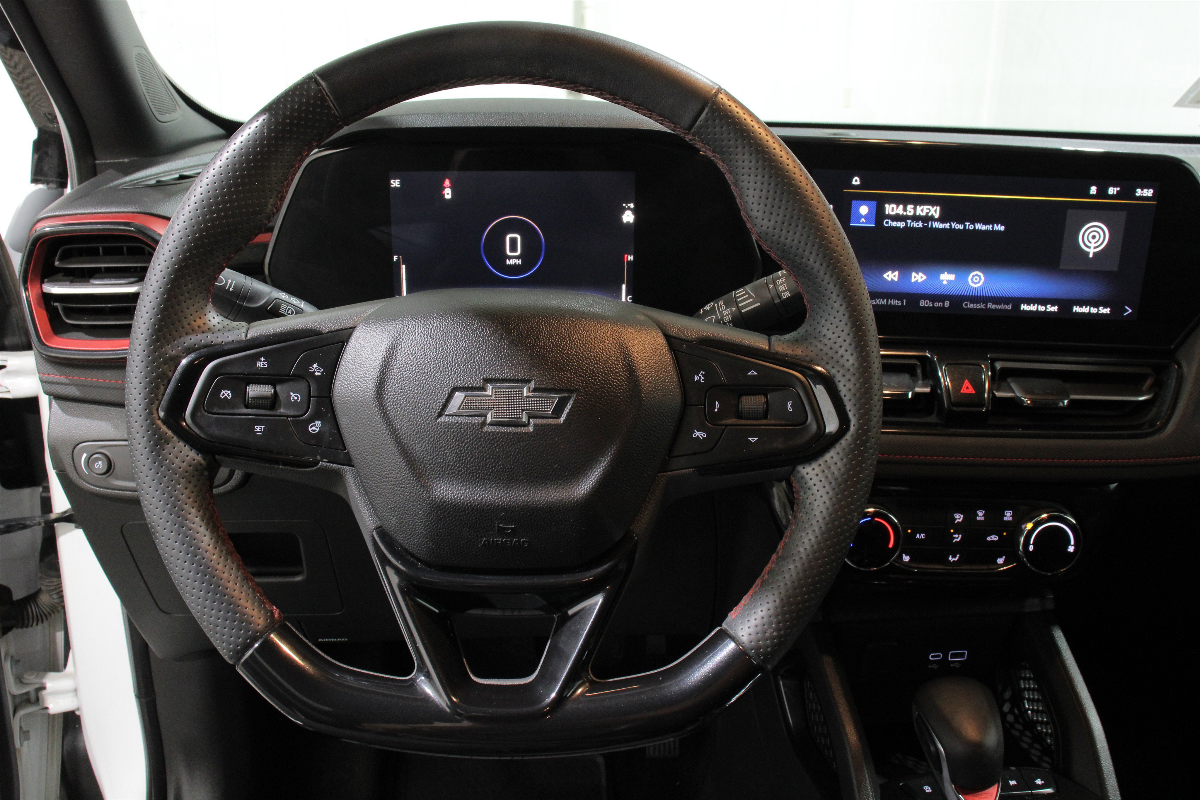 Used 2024 Chevrolet TrailBlazer RS image 8