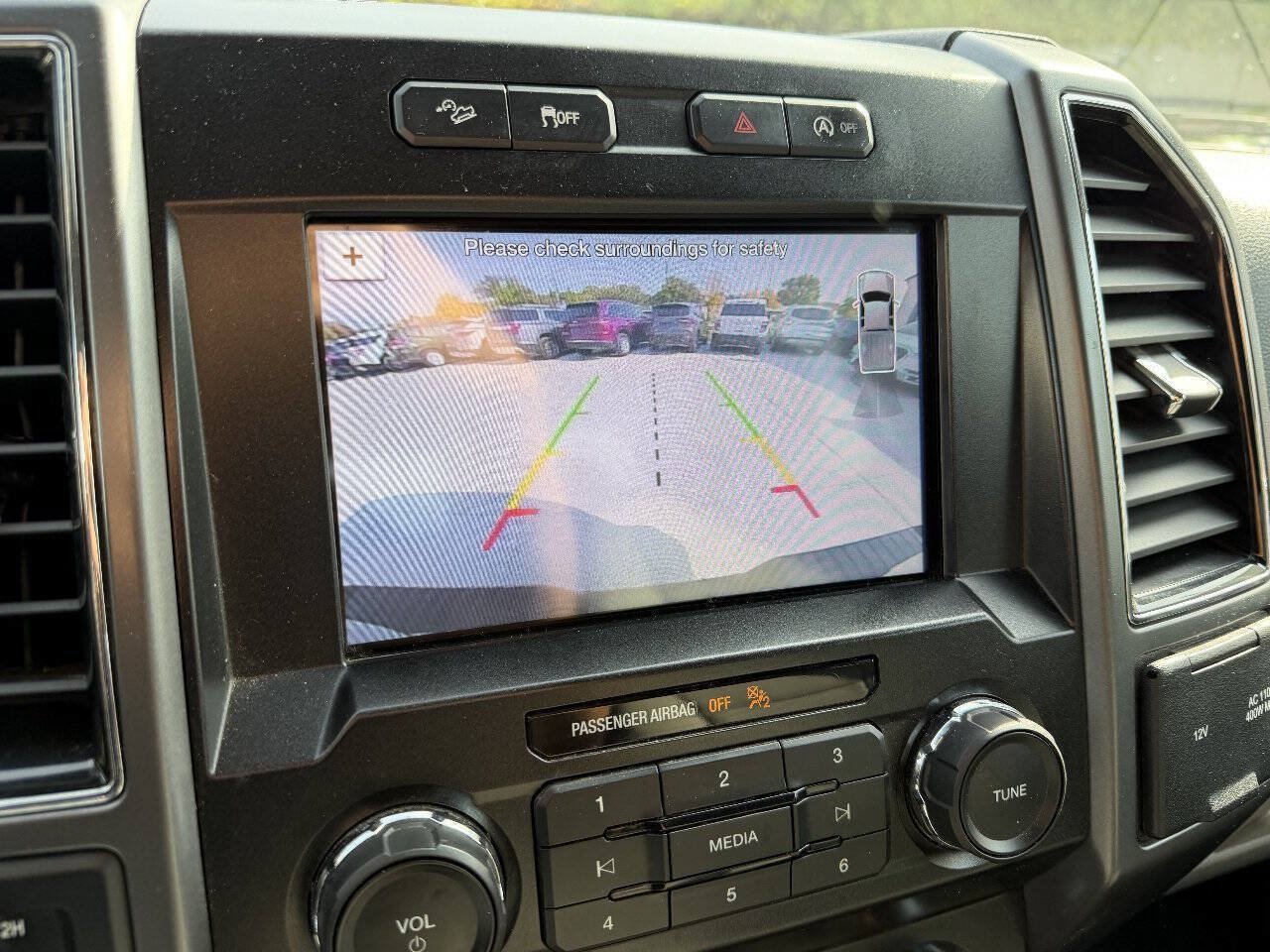 Used 2019 Ford F150 XLT w/ Equipment Group 302A Luxury AWD/4WD image 14