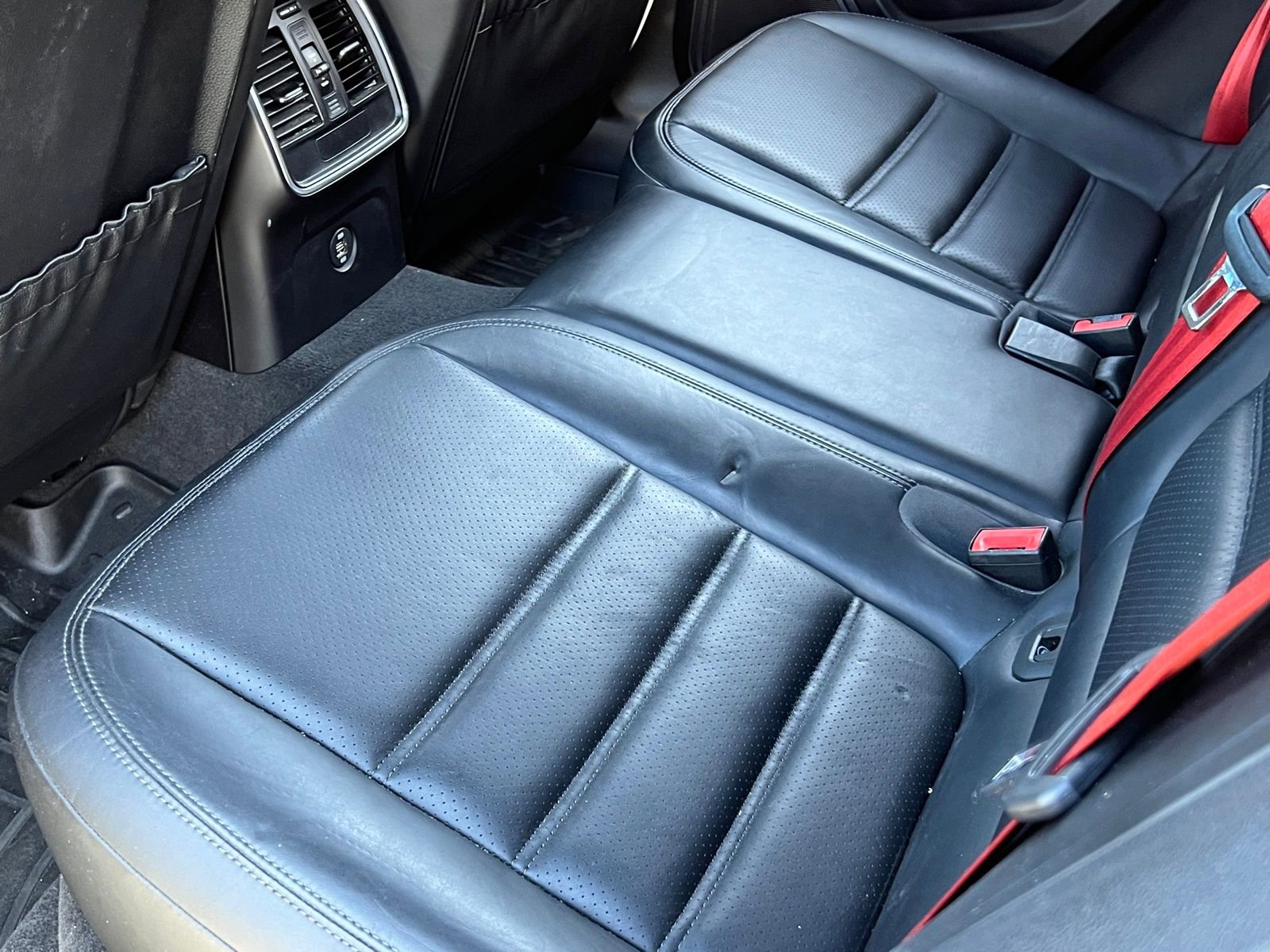 Used 2017 Porsche Macan Turbo image 18