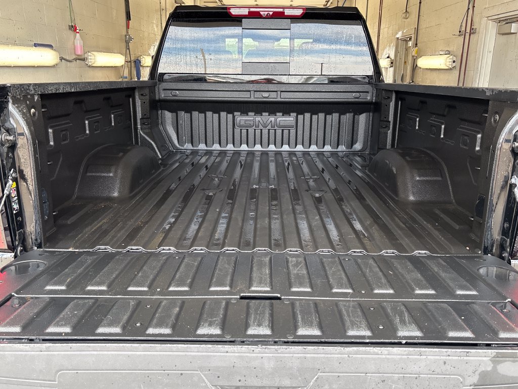Used 2026 GMC Sierra 3500 Denali w/ Technology Package AWD/4WD image 33