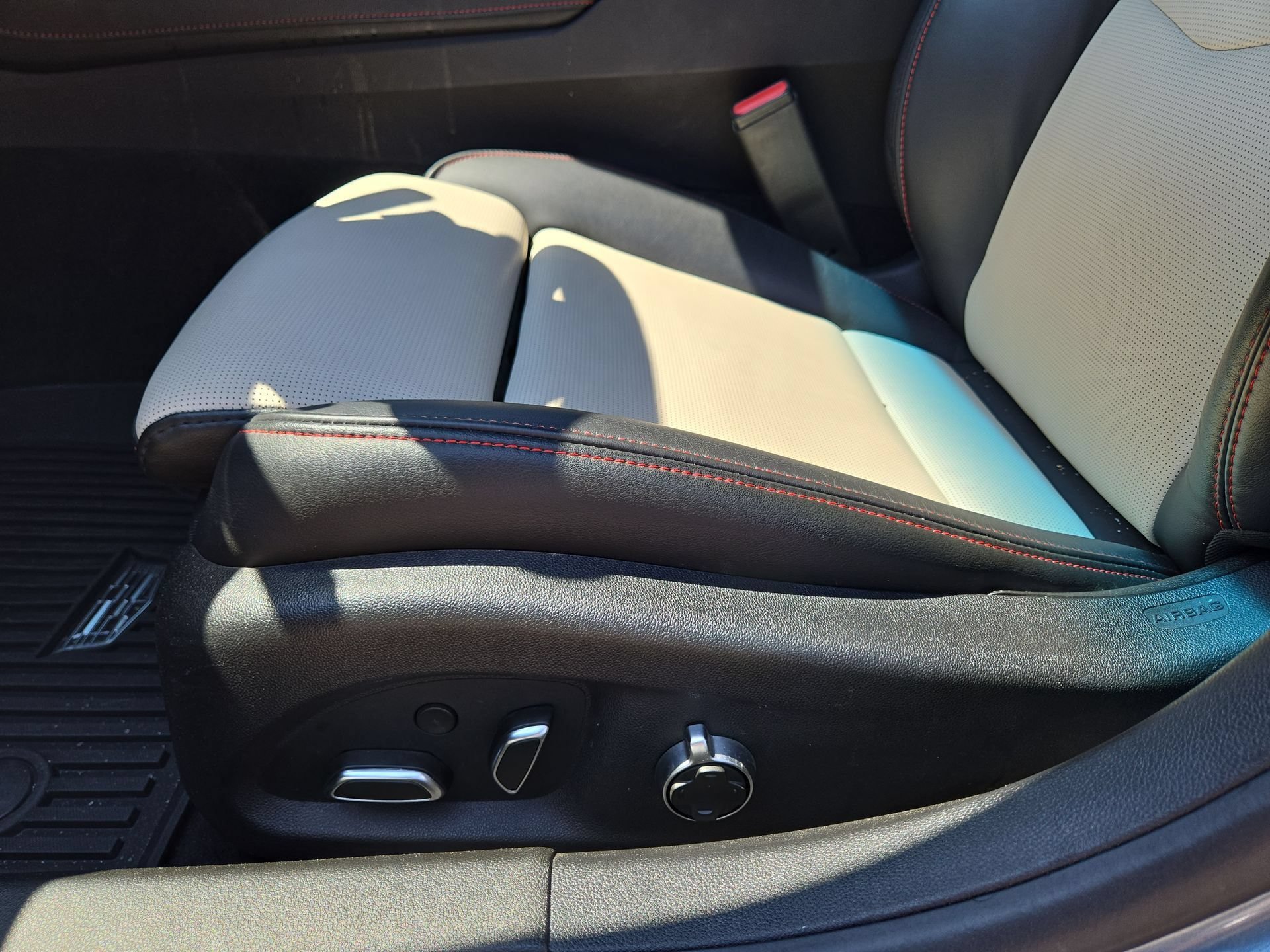 Certified 2023 Cadillac CT5 Sport w/ Climate Package RWD image 17