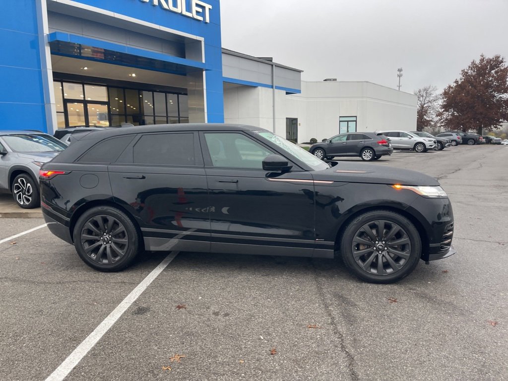 Used 2018 Land Rover Range Rover Velar R-Dynamic SE image 2