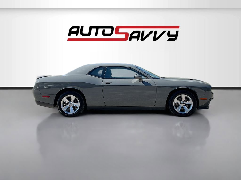 Used 2023 Dodge Challenger SXT image 8