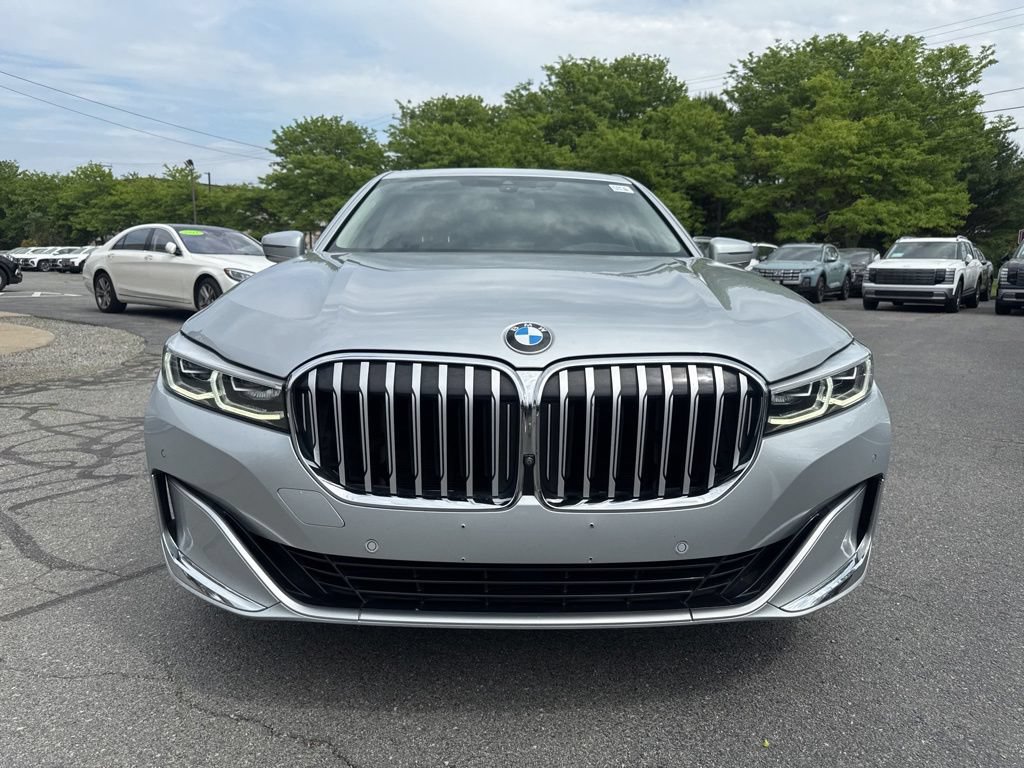 Used 2020 BMW 740i RWD image 2