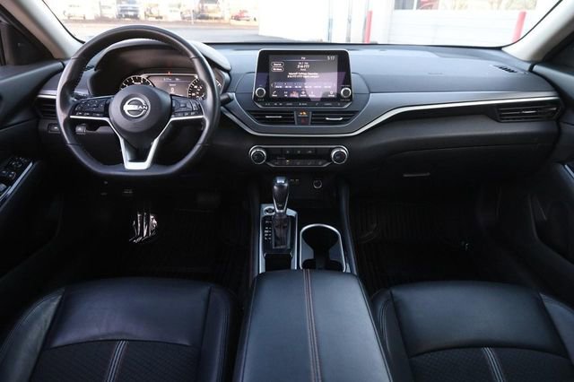 Certified 2024 Nissan Altima 2.5 SR FWD image 19