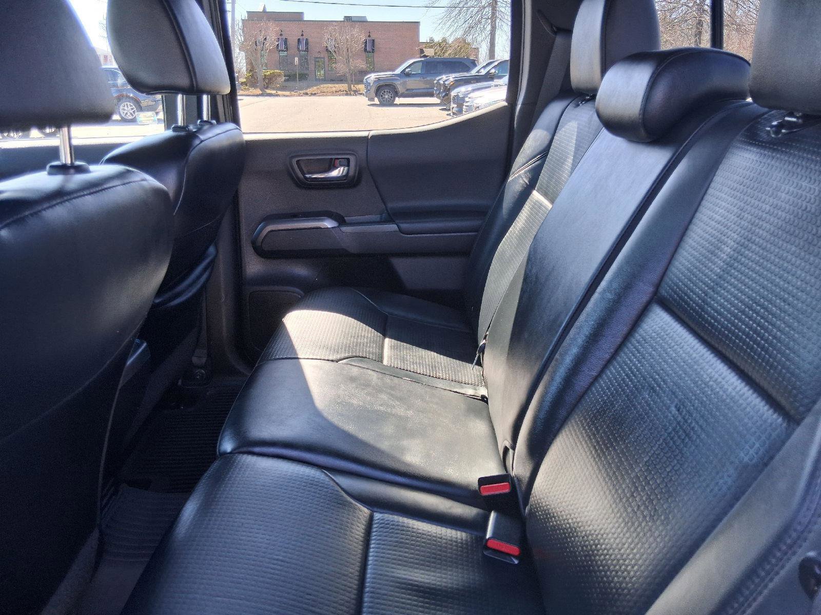 Used 2021 Toyota Tacoma TRD Sport w/ TRD Premium Sport Package image 22