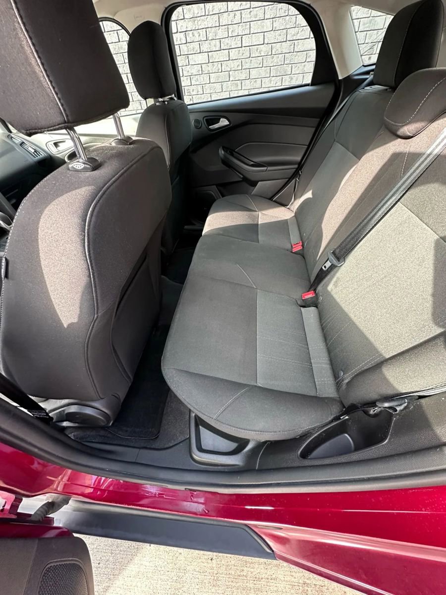 Used 2017 Ford Focus SEL image 10