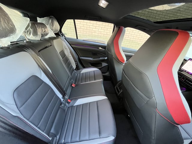 New 2026 Volkswagen GTI SE FWD image 15