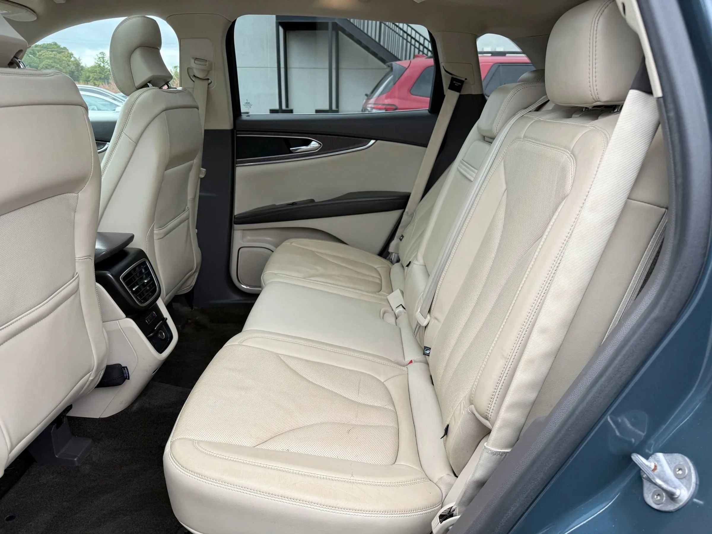 Used 2016 Lincoln MKX Reserve w/ Technology Package image 20