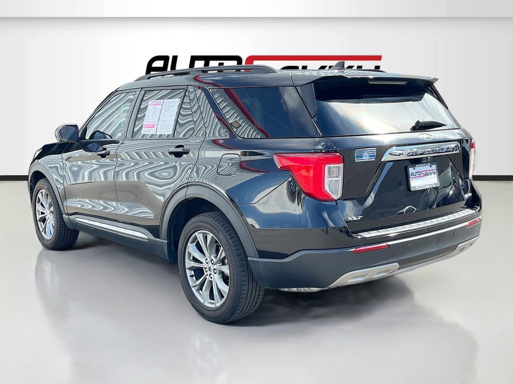 Used 2022 Ford Explorer XLT w/ Equipment Group 202A image 5