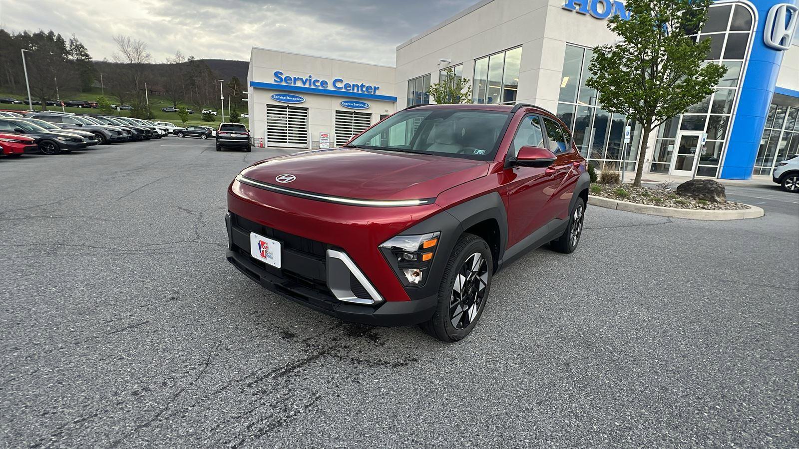 Used 2025 Hyundai Kona SEL image 8