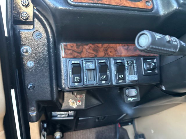 Used 2000 HUMMER H1 4-Door Wagon AWD/4WD image 15