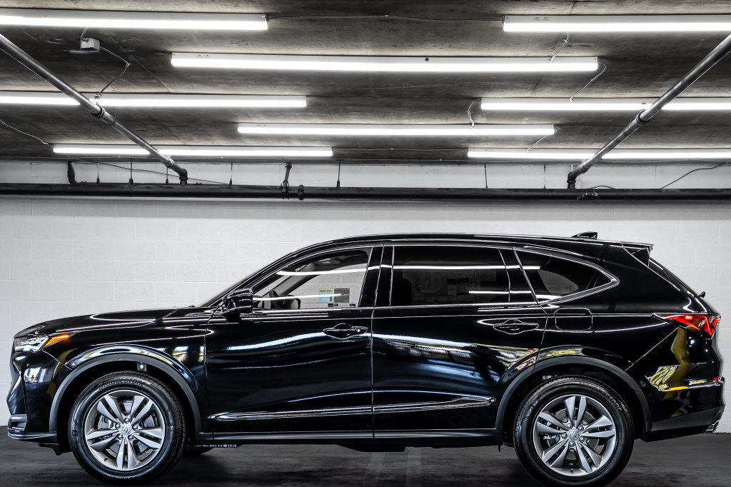 New 2026 Acura MDX SH-AWD image 2