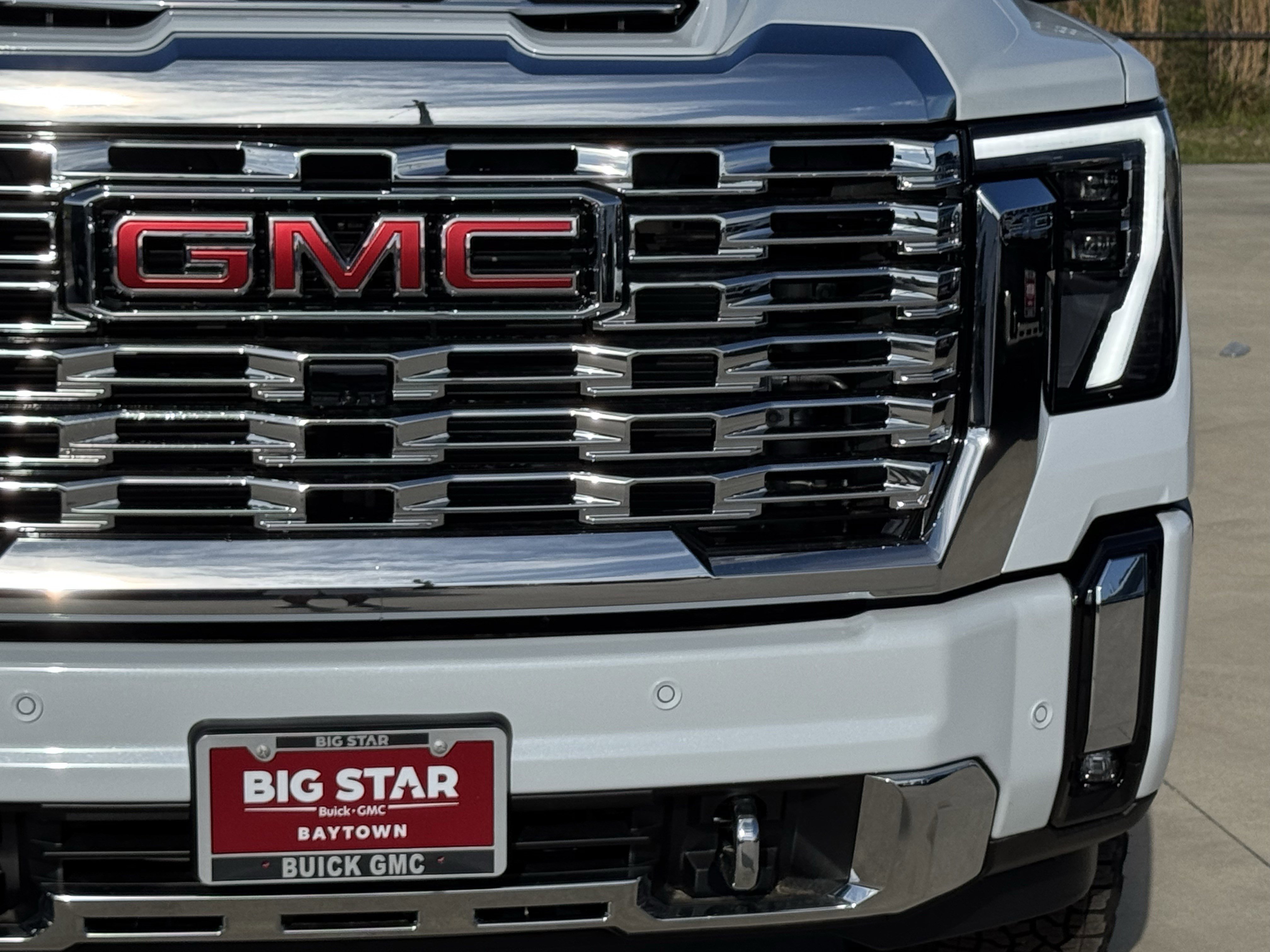New 2026 GMC Sierra 2500 Denali w/ Technology Package AWD/4WD image 5